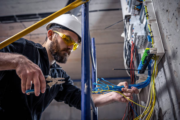 Best Electrical Contractors for Businesses  in Holbrook, AZ